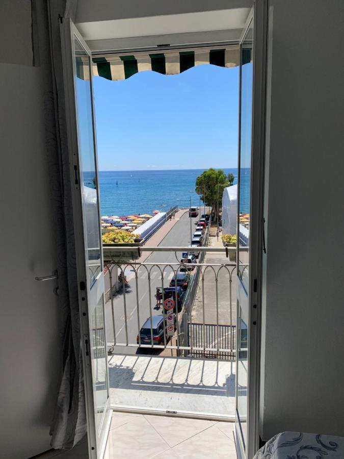 Hotel Aurora Varazze Dış mekan fotoğraf